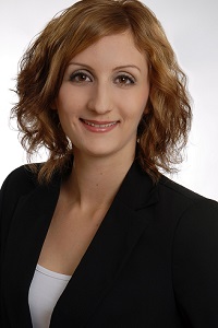Nina Nowar