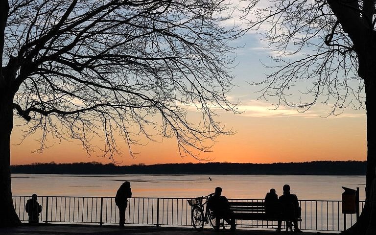 Walks in Berlin marked by the Corona Virus